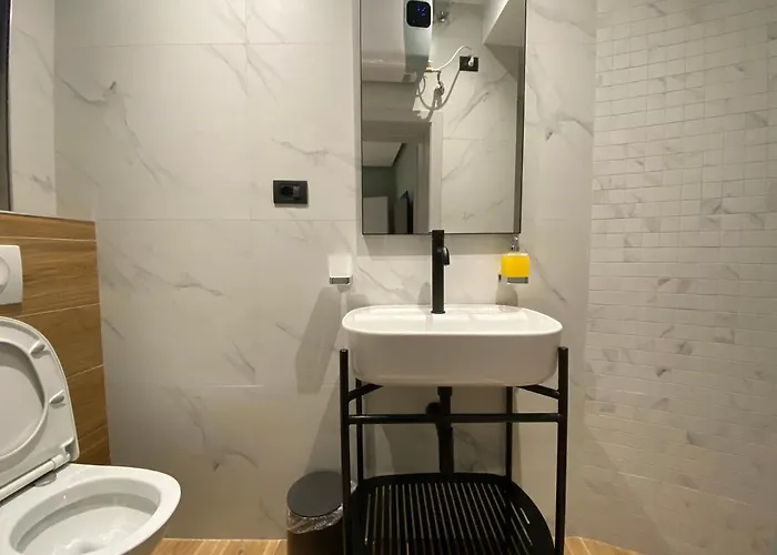 Vila-amo, Suites&rooms In Center Tirana
